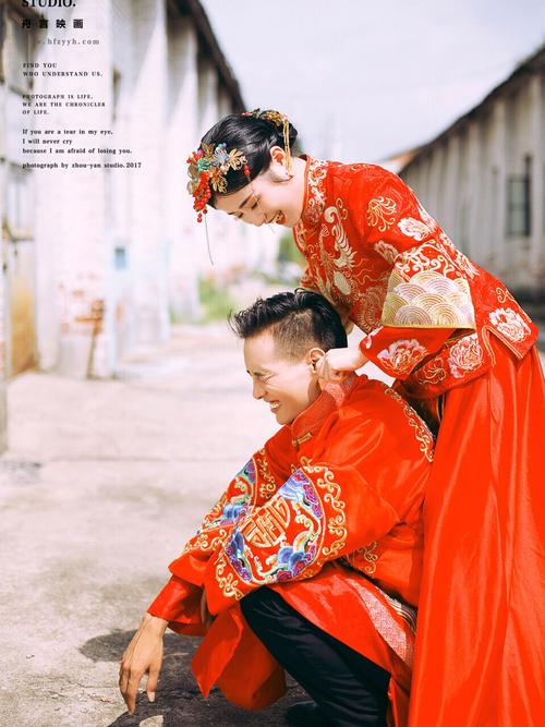 旧工厂也可以拍出好看得秀禾婚纱照